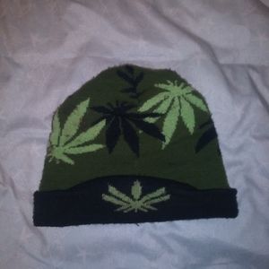 Leaf printed beanie